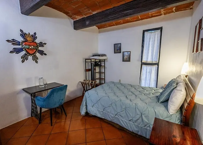 Las Mariposas Hotel & Studios