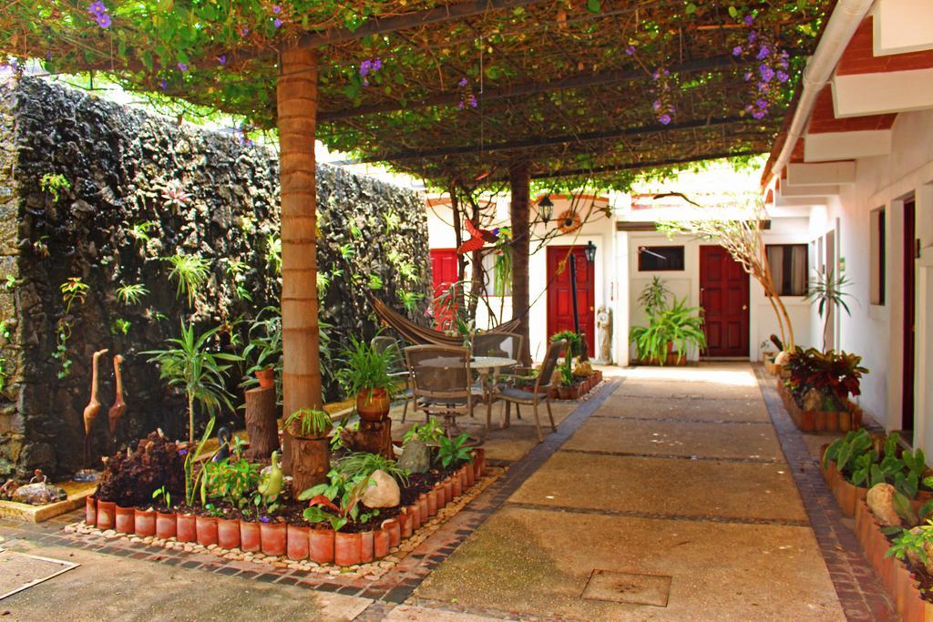 Hotel Mariposas & 3*