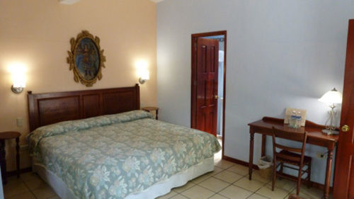 Mariposas & Hotel