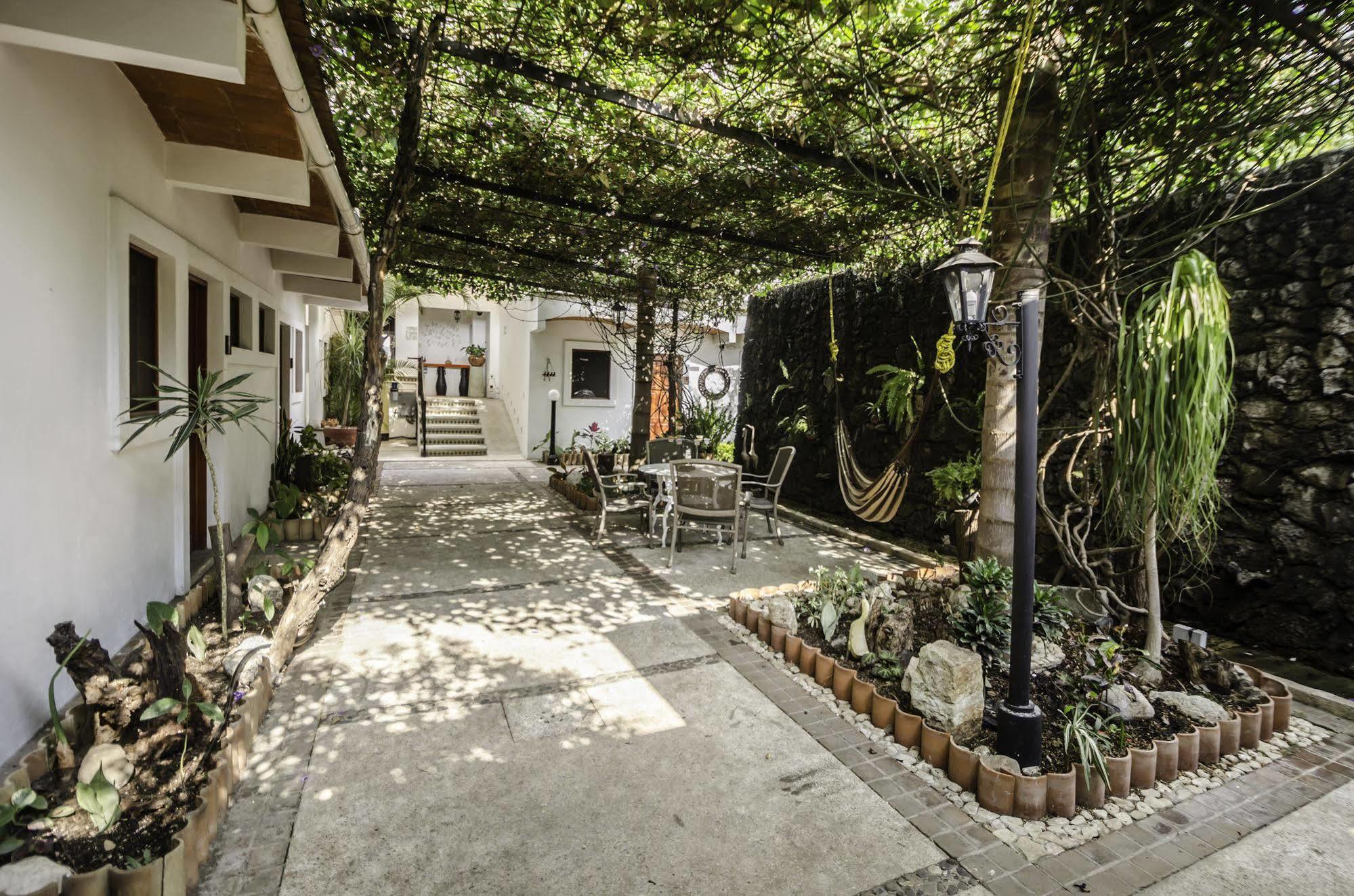 Hotel Mariposas & 3*